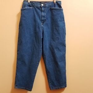 Bill Blass Stretch Crop Jeans